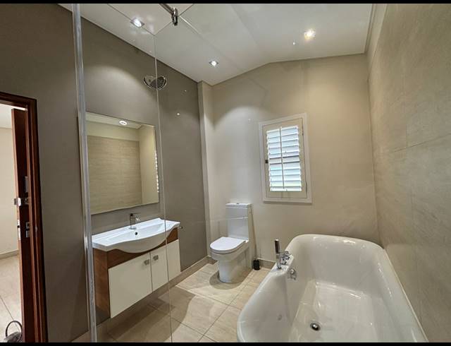 4 BEDROOM HOUSE RENTED IN SIMBITHI ECO ESTATE